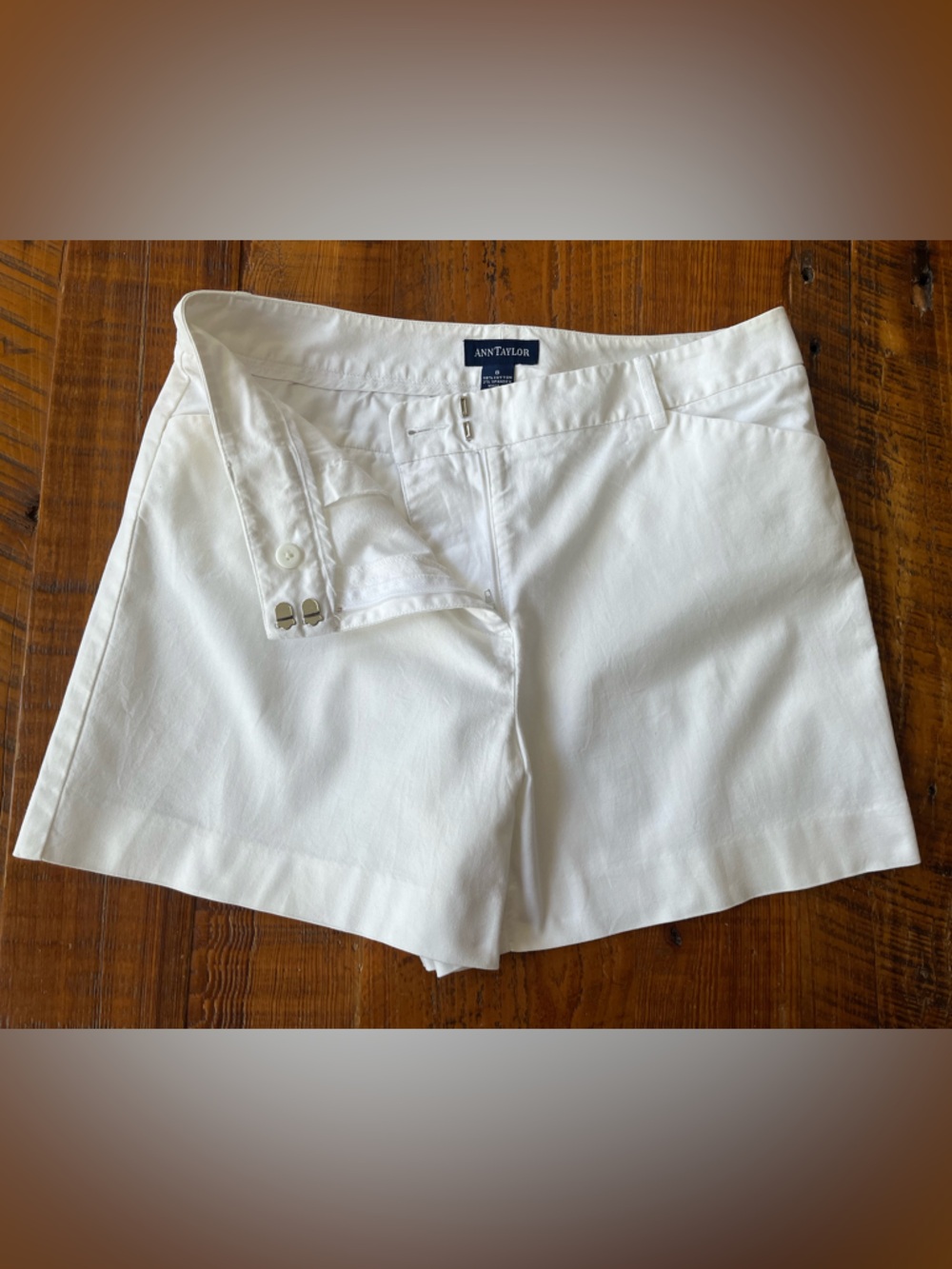 Ann Taylor White Tailored Shorts Size 8 - Picture 9 of 11